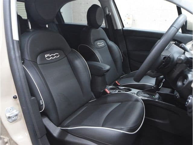 Car thumbnail 4