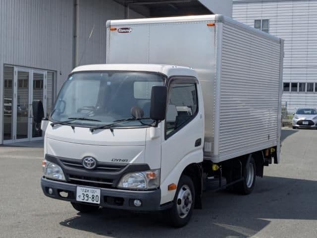 TOYOTA DYNA