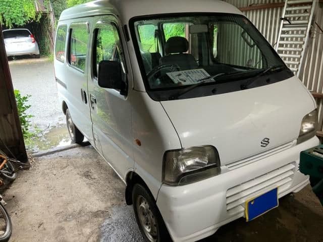 SUZUKI