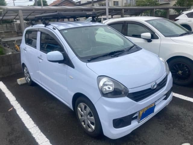 Car thumbnail 2
