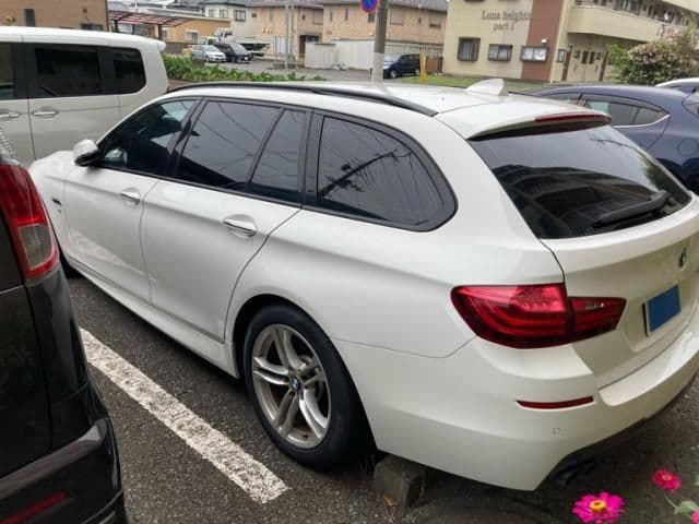 Car thumbnail 4