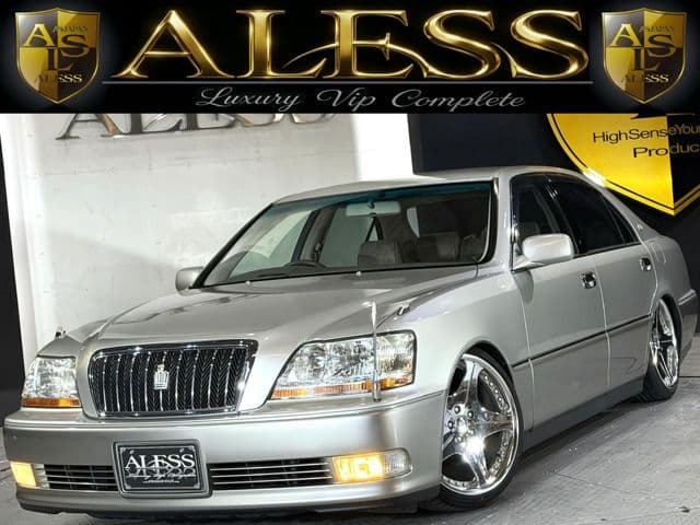 TOYOTA CROWN MAJESTA