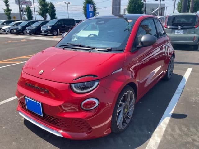 Car image 1
