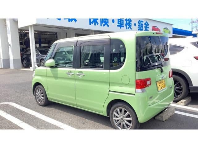 Car thumbnail 2