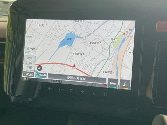 Car thumbnail 4