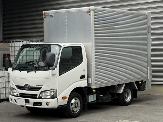 TOYOTA DYNA