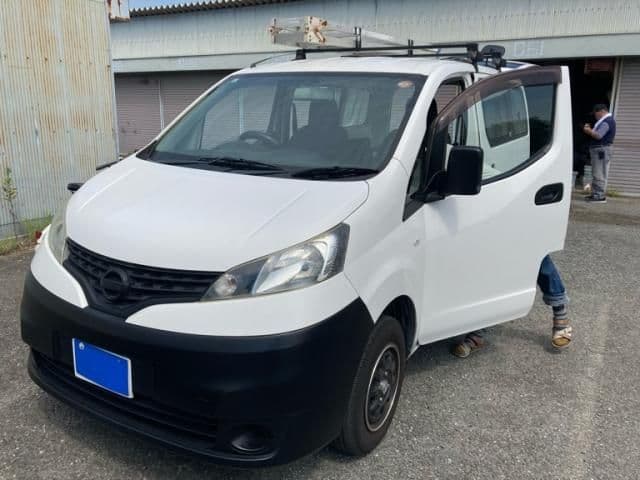 NISSAN