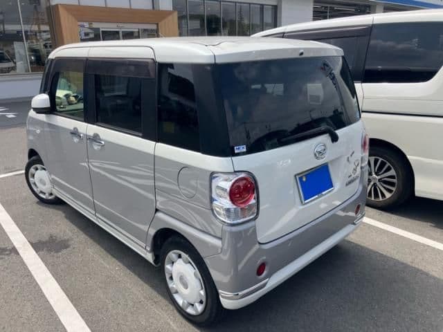 Car thumbnail 4
