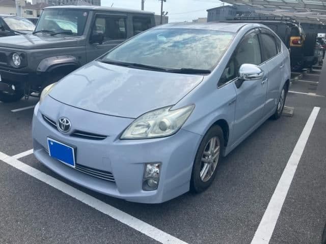 Car thumbnail 3