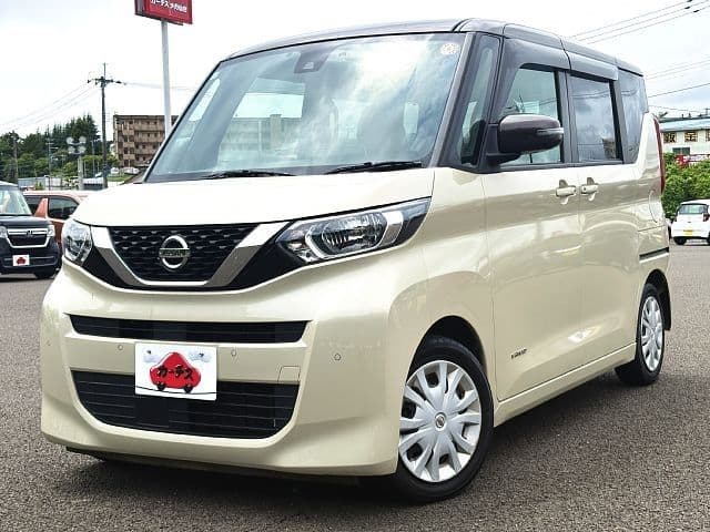 NISSAN