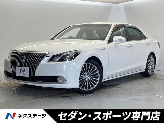 TOYOTA CROWN MAJESTA HYBRID