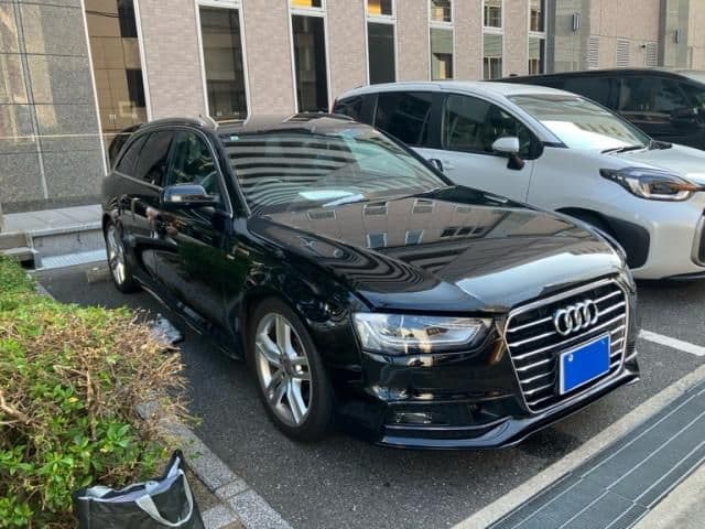 Car image 1