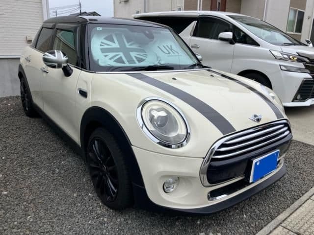 Car thumbnail 2