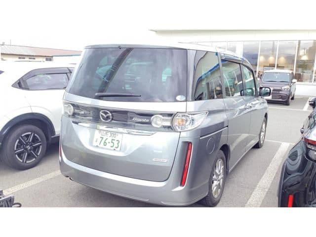 Car thumbnail 4