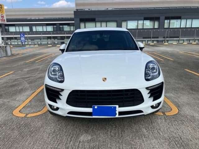 Car thumbnail 2