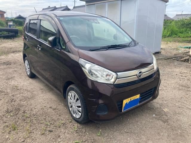 NISSAN