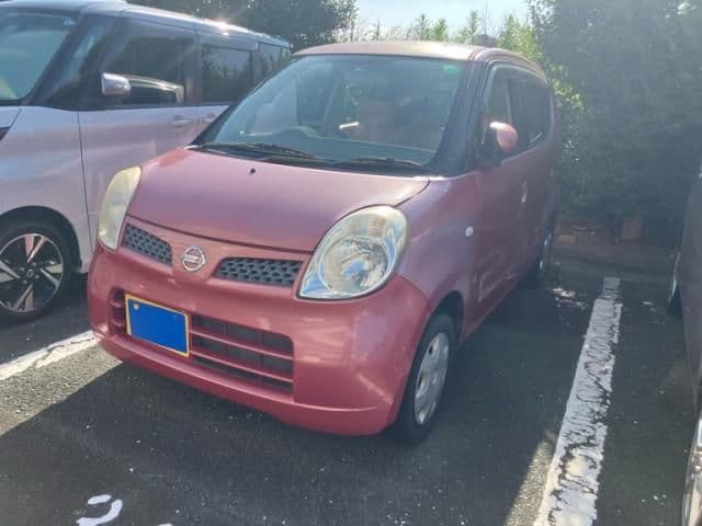 NISSAN
