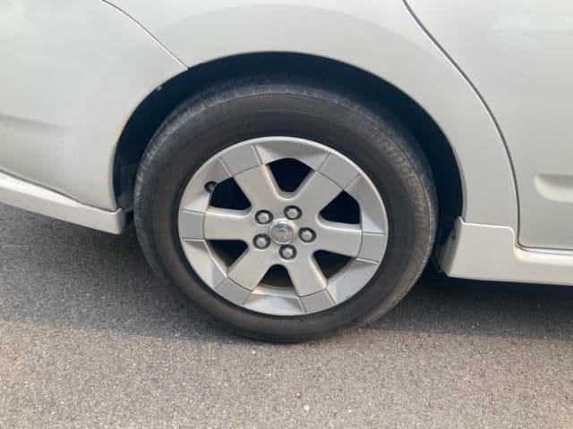 Car thumbnail 3