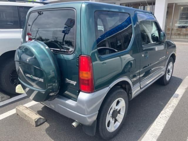 Car thumbnail 4