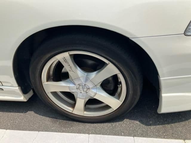 Car thumbnail 4