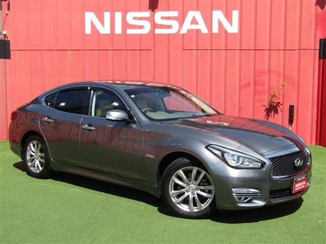 NISSAN