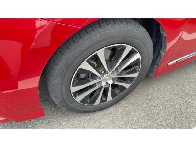 Car thumbnail 3