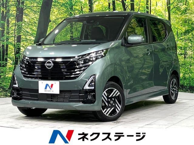 NISSAN