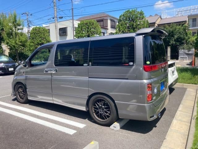 Car thumbnail 4