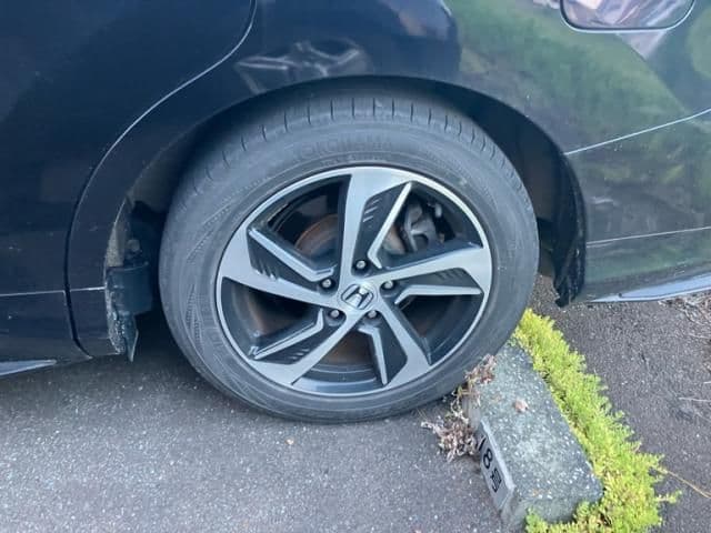 Car thumbnail 4