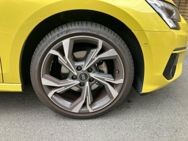 Car thumbnail 4