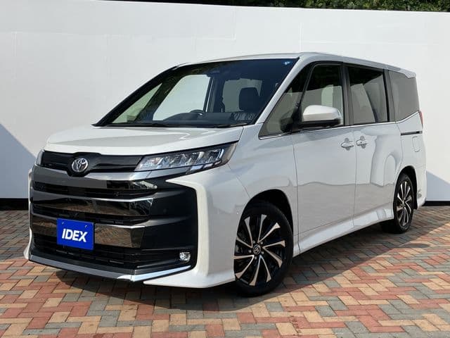 TOYOTA NOAH HYBRID
