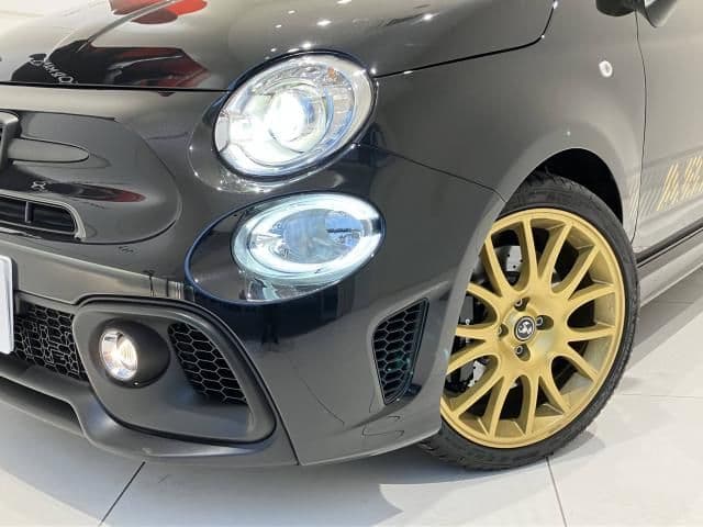 Car thumbnail 3