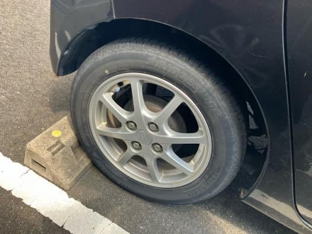 Car thumbnail 4