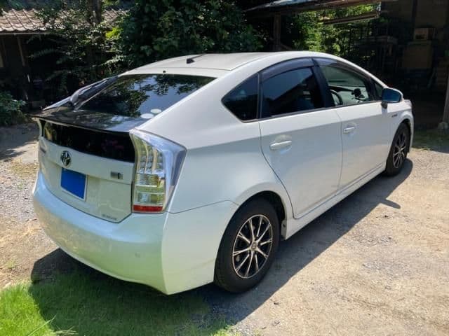 Car thumbnail 3