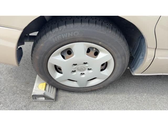 Car thumbnail 3
