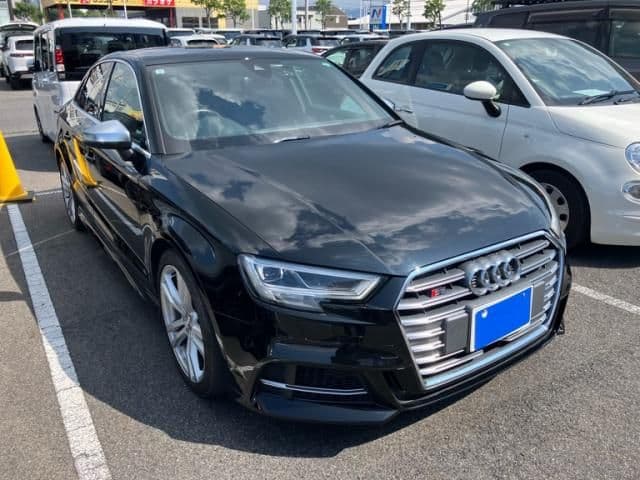 AUDI