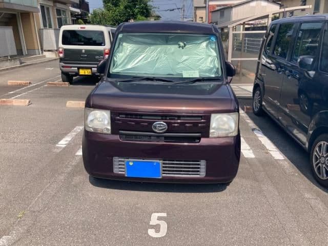 DAIHATSU MOVE CONTE