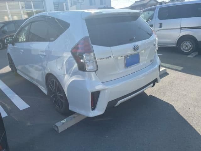 Car thumbnail 3