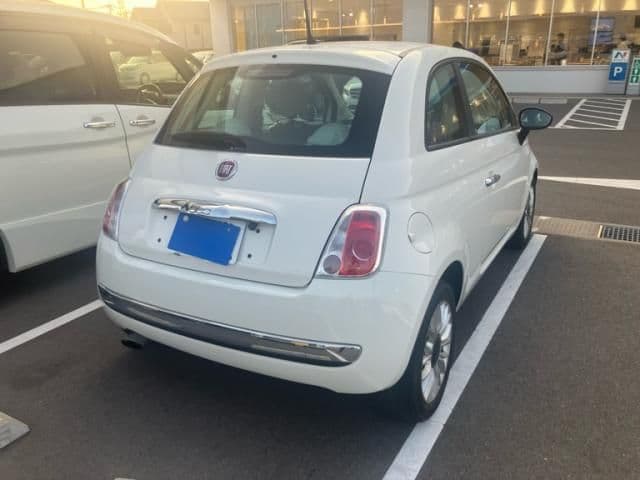 Car thumbnail 3