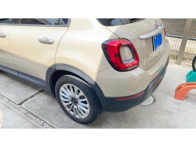 Car thumbnail 4