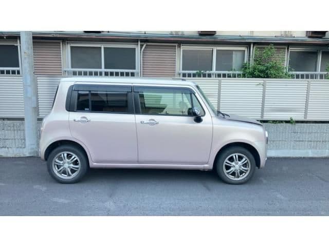 Car thumbnail 3