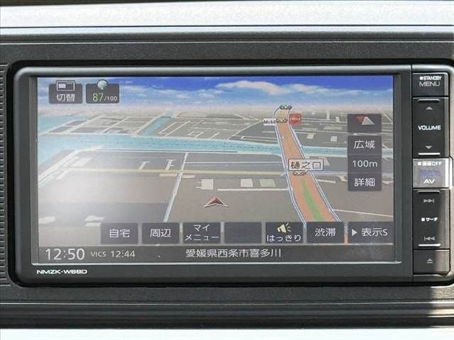 Car thumbnail 3