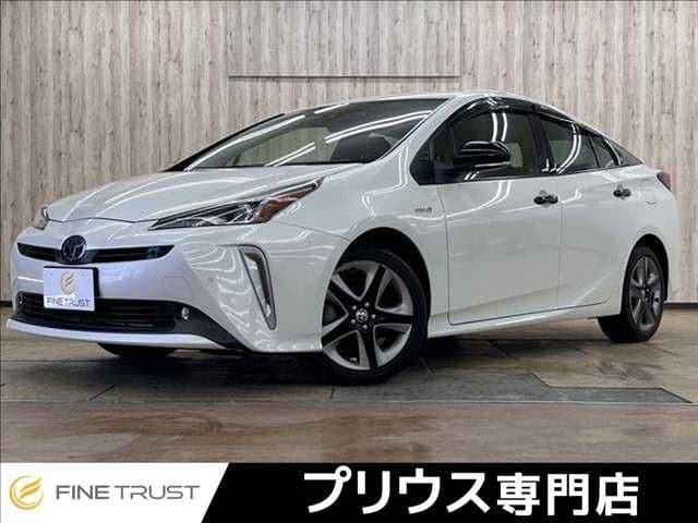 TOYOTA PRIUS 4WD