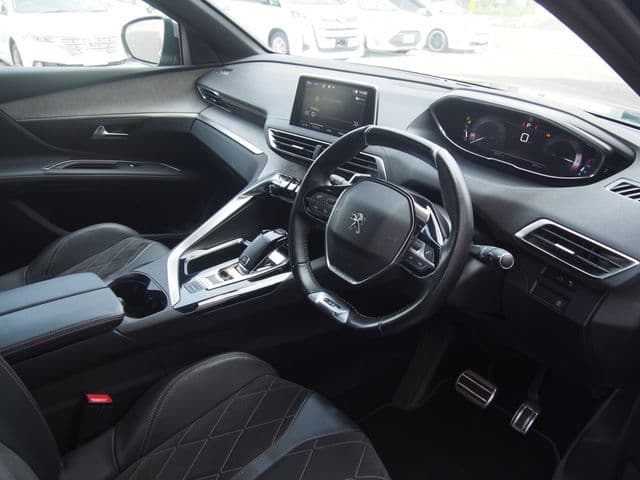 Car thumbnail 4