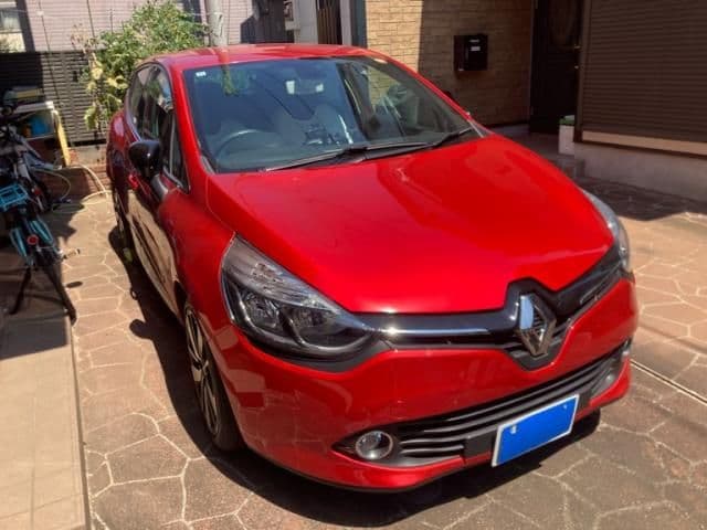 RENAULT
