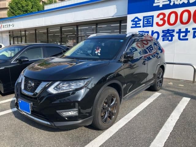NISSAN