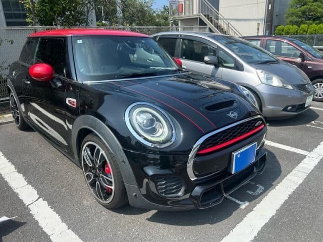 Car thumbnail 2