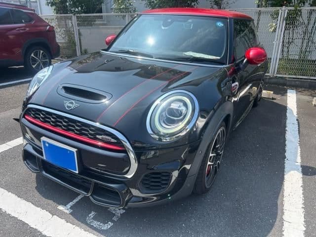 Car thumbnail 3