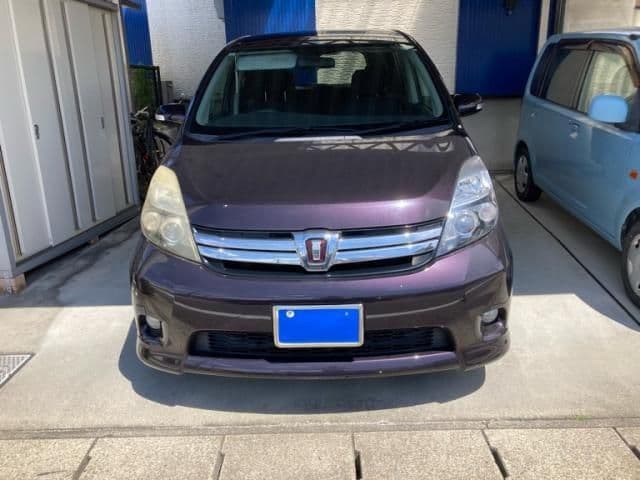 TOYOTA Isis