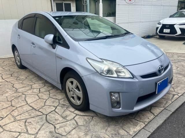 Car thumbnail 2